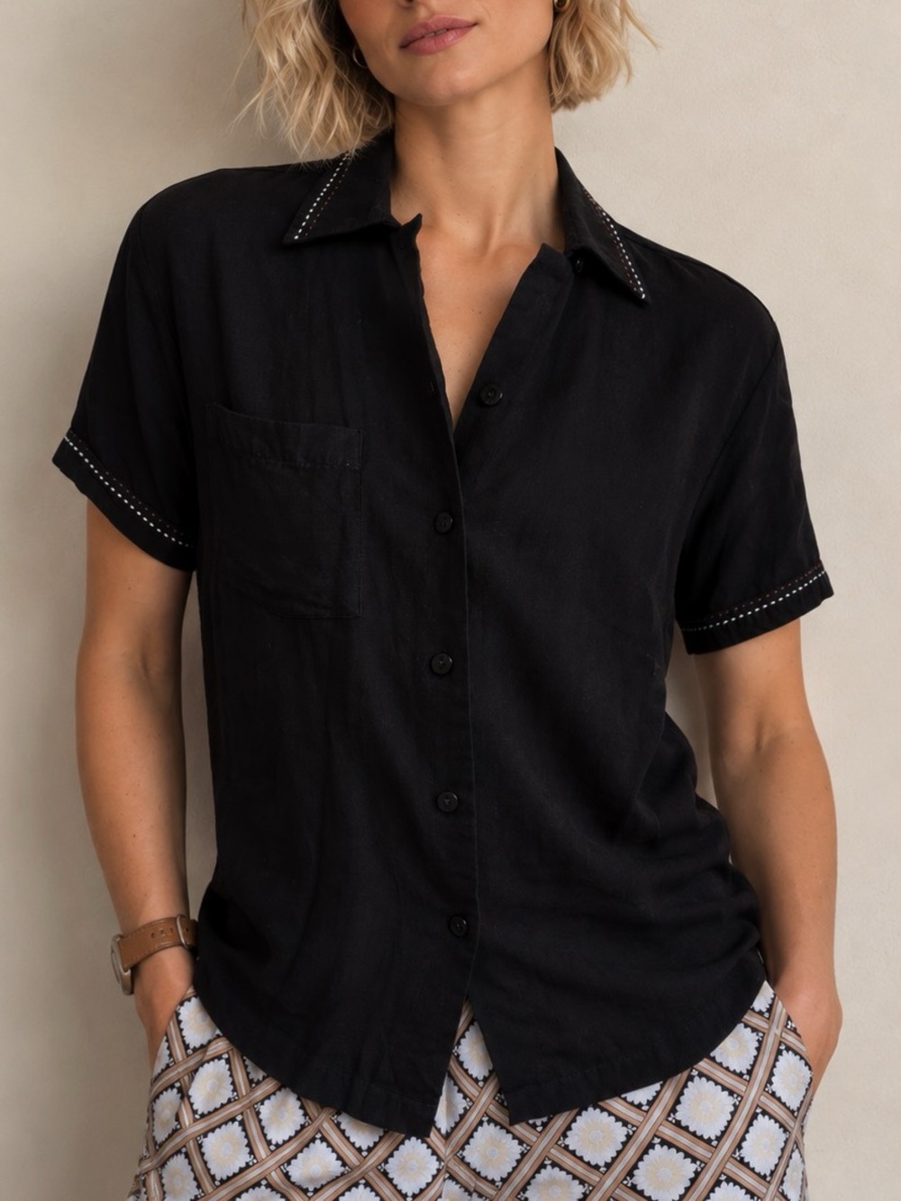 Straight To Hell Black Embroidered Button Down Short Sleeve Viscose Shirt Sz Sml
